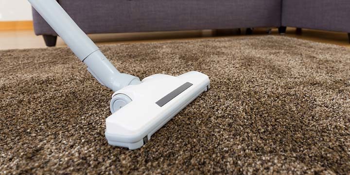 How to use Vacuum Cleaner on the Carpet